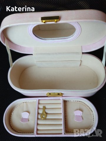 Козметична кутия - мини куфарче със заключващ механизъм, снимка 5 - Други - 28760094