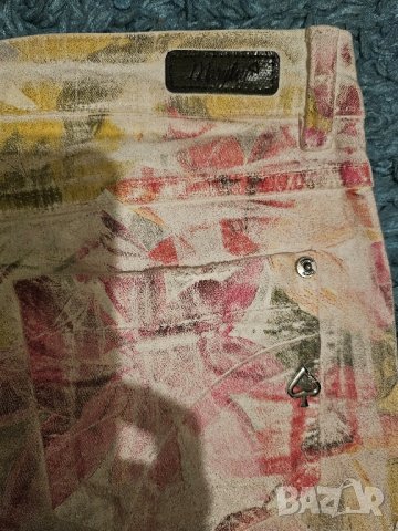 последно цветни дънки, снимка 3 - Дънки - 43517614