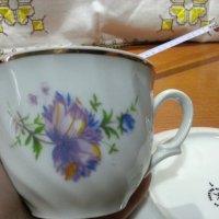 Стар български порцелан чаша за чай, снимка 2 - Антикварни и старинни предмети - 43899656