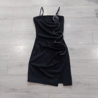 Малка черна рокля!!!, снимка 1 - Рокли - 34856476