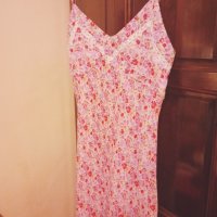 Нежна лятна розова рокля на цветя, снимка 1 - Рокли - 44080375