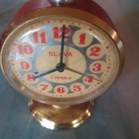 Часовник "Слава", снимка 1 - Антикварни и старинни предмети - 43103358
