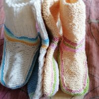 Ръчно плетени чорапи , снимка 4 - Други - 38096511