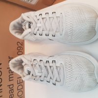 Дамски маратонки NIKE р-р 37,5, снимка 2 - Маратонки - 27401551