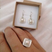 Сребърен комплект - пръстен и обици с перли, снимка 2 - Бижутерийни комплекти - 37759889