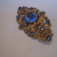 антикварна брошка  сини кристали , снимка 1 - Антикварни и старинни предмети - 37983099