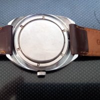 Колекционерски часовник Полет, работи отлично, снимка 4 - Антикварни и старинни предмети - 40468528