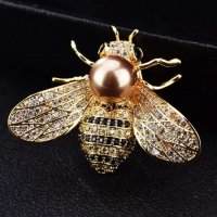 Красива брошка пчела, снимка 2 - Други - 36820233