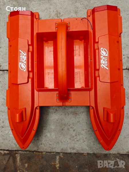 Риболовна лодка за стръв, снимка 1