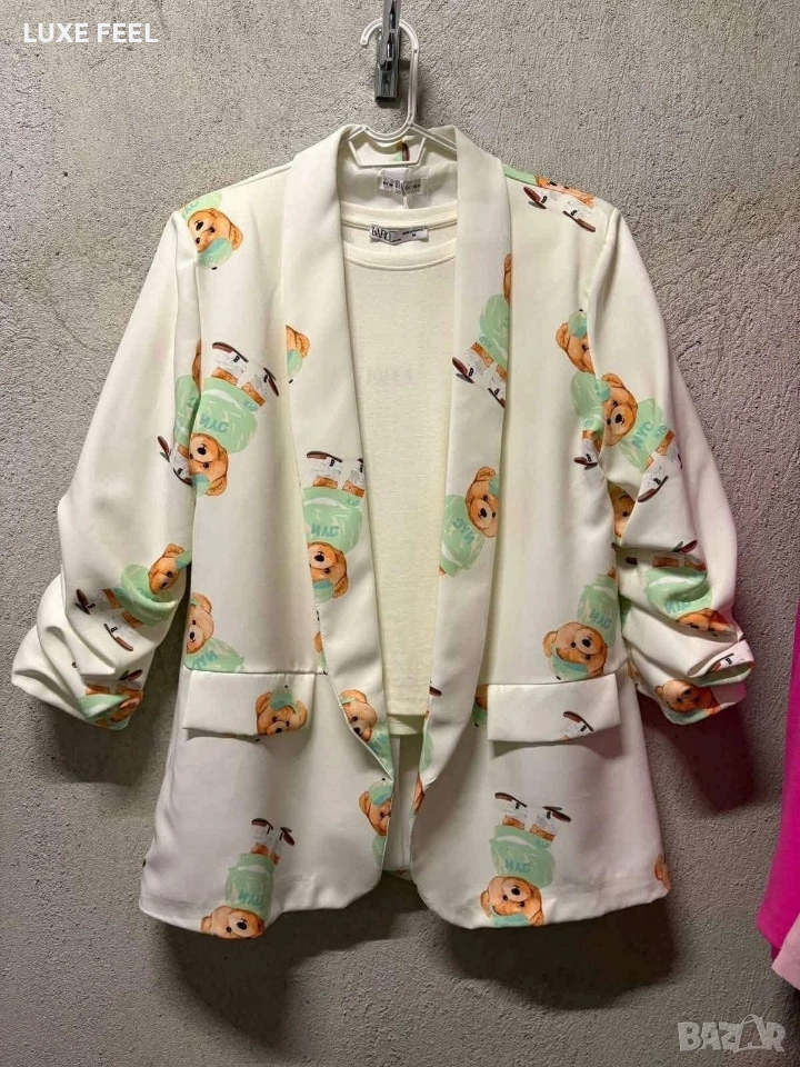 Дамско Сако с Мечета ⚜️, снимка 1