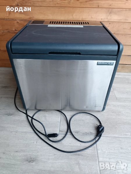 Хладилник на 12 и 220 волта Tristar, снимка 1