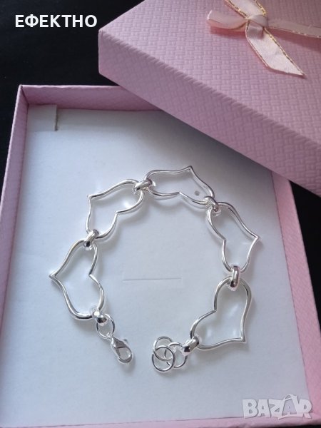 Нова, масивна сребърна гривна със 5 сърца. В подаръчна кутия, снимка 1