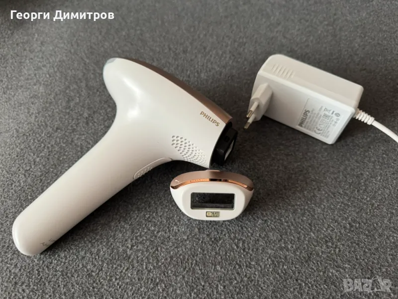 Фотоепилатор за обезкосмяване Philips Lumea 7000 Series SC1997, снимка 1