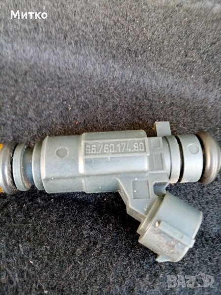 Инжектор Peugeot 208,2008, снимка 1