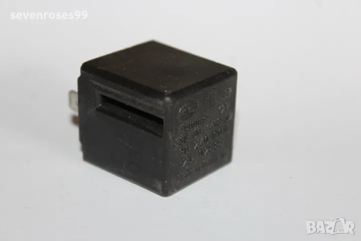 Реле Opel 3sb004438-02 90240665 2502888, снимка 1