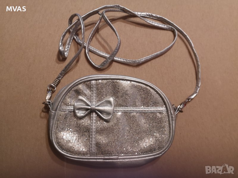 Нова малка сребърна чанта за рамо ръка с огледало, снимка 1