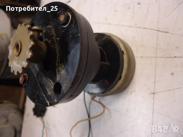 Малък мотор-редуктор, снимка 3 - Електродвигатели - 53422514