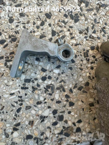 Задна основа на горна панта на Ауди Audi A8 D4 H4 само за 20лв. 4h0831401a, снимка 2 - Части - 52536290