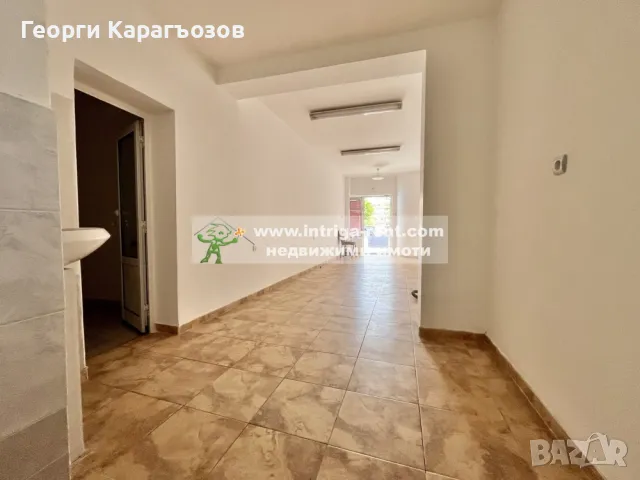 №3960 Търговски обект / Офис или Кабинет под наем-31.76м2, етаж партер | квартал Орфей-Веспрем., снимка 2 - Офиси - 50186345