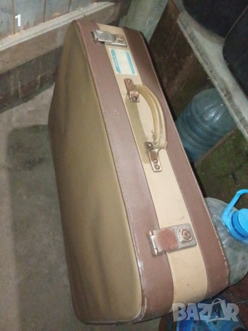Голям ретро куфар, снимка 4 - Антикварни и старинни предмети - 53202597