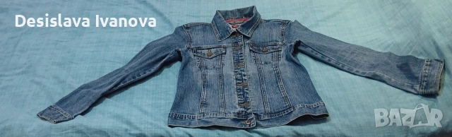 Продавам дамско дънково яке 