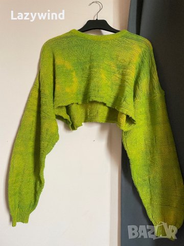 Скъсен пуловер, снимка 1 - Блузи с дълъг ръкав и пуловери - 40425381