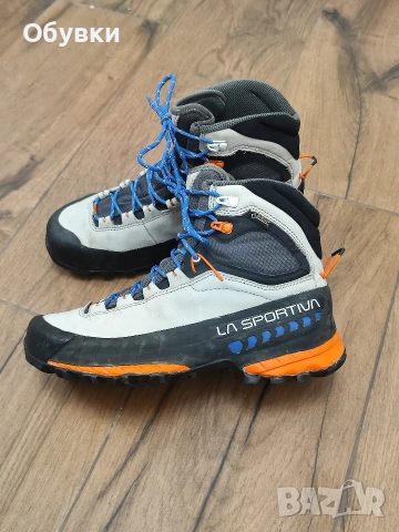 Туристически обувки La Sportiva