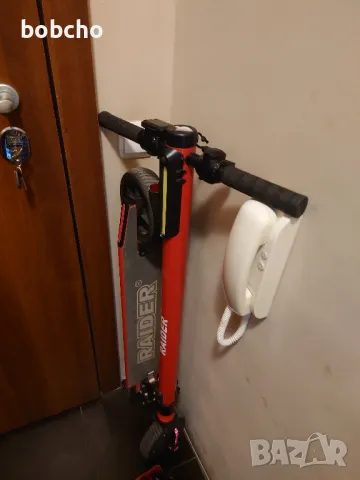 Електрическа тротинетка Raider, снимка 4 - Скейтборд, ховърборд, уейвборд - 50212651