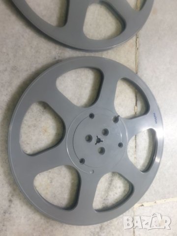 26,5см 10,5" пластмасови магнетофонни ролки Revox. В много добро състояние. Комплекта за 80лв., снимка 2 - Други музикални жанрове - 40471645