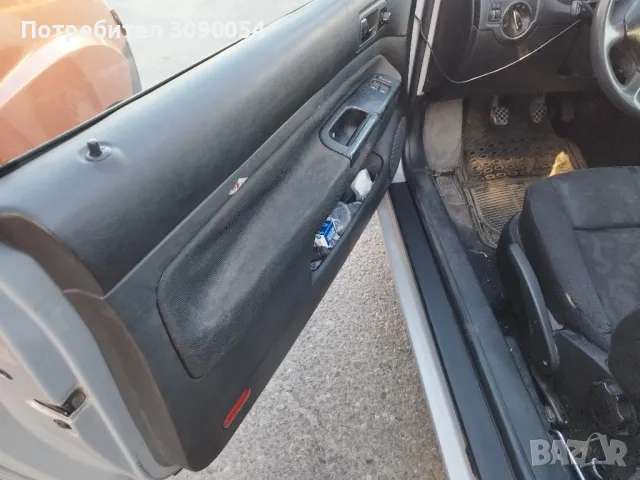 Капарирана/Продадена !!!Продавам голф 4 1.4 16 v ,бензин/газ, снимка 7 - Автомобили и джипове - 45504963