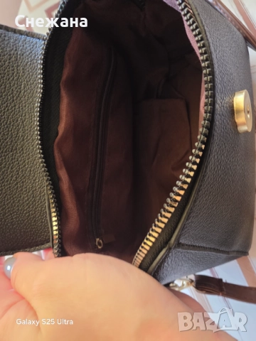 Малка дамска чанта , снимка 3 - Чанти - 52184826