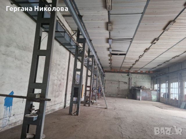 Метална конструкция с кран 