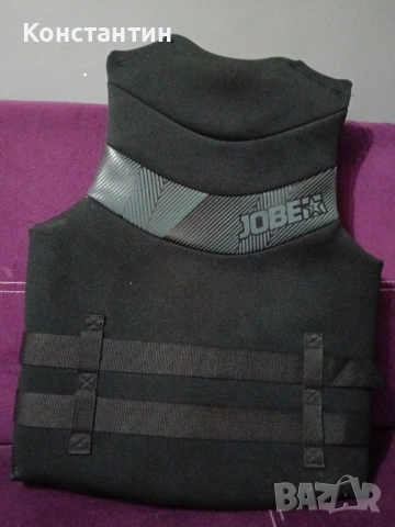 Спасителна жилетка Jobe , снимка 5 - Спортни дрехи, екипи - 52702484