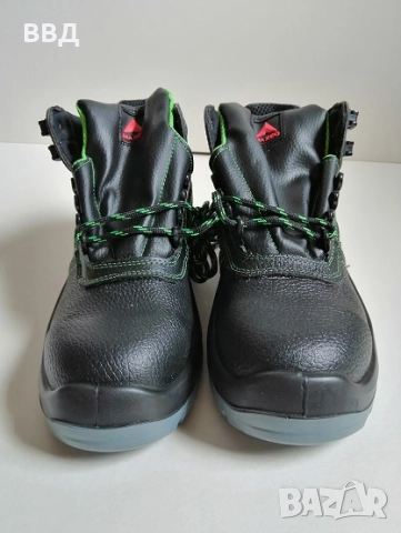 Работни обувки нови 43 номер