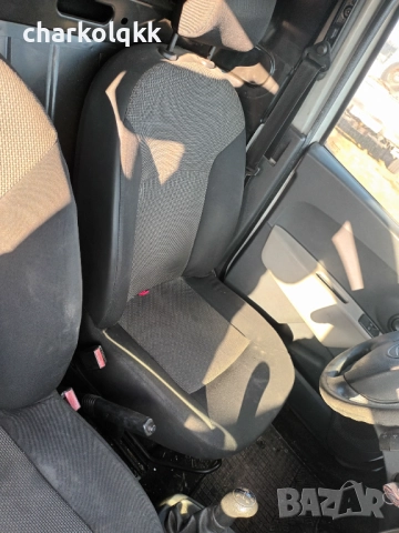 Продавам дачия докер 1.5дци на части, снимка 2 - Автомобили и джипове - 52945393