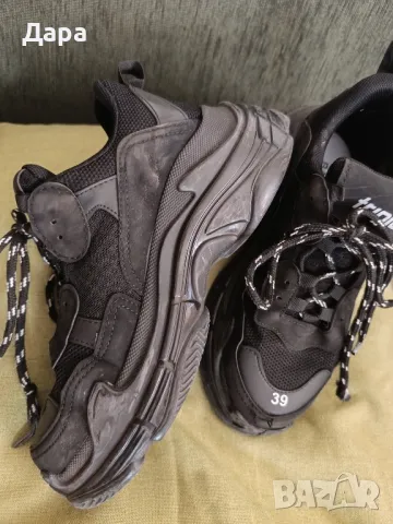 Balenciaga triple S. 39 номер, снимка 2 - Маратонки - 49391200