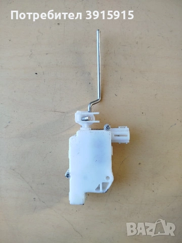 Машинка за вратичката на бензинова капачка от Honda jazz 