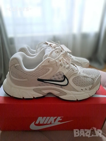 Дамски маратонки Nike, снимка 6 - Маратонки - 53584491