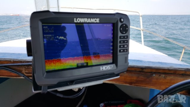 Сонар Ехолот с GPS Lowrance HDS-7 GEN3 със сонда Lowrance Total Scan, снимка 2 - Екипировка - 40495549