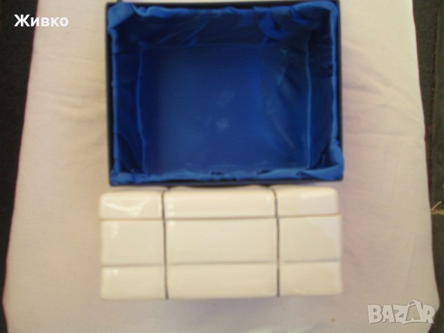 Repeat Repeat нова английска порцеланова кутия за храна в луксозна опаковъчна кутия., снимка 2 - Кутии за храна - 43561603