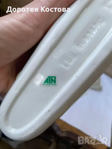 Красиви порцеланови салфетници от Италия с релефни мотиви, снимка 8 - Антикварни и старинни предмети - 48911554