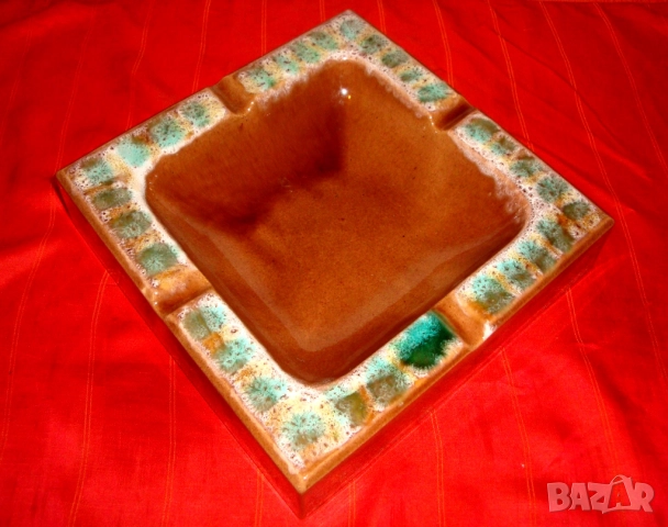 Голям ретро винтидж пепелник, снимка 4 - Антикварни и старинни предмети - 52802240