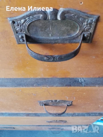 Стар дървен скрин, снимка 3 - Антикварни и старинни предмети - 50929226