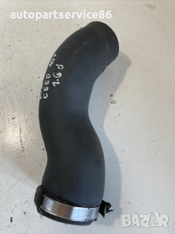 Маркуч за тръба на интеркулера за KIA Ceed 1.6 CRDi (2010), снимка 2 - Части - 53241815