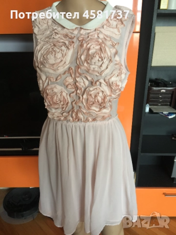 Разкошна рокля Asos,размер М