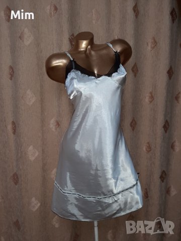 М/l Бяла къса нощница с черна дантела 