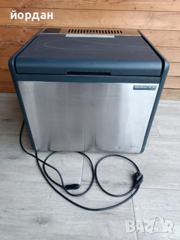 Хладилник на 12 и 220 волта Tristar