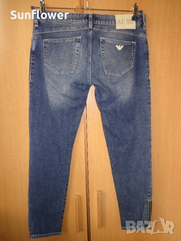 Armani Jeans дамски дънки  W28 L28  Талия – 40 см Вътрешна страна на крачола - 70 см Обща дължина - 