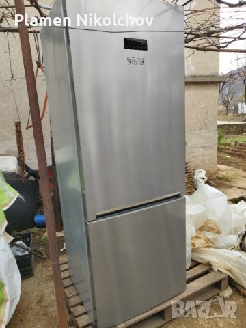 Хладилник с фризер BEKO, снимка 1 - Хладилници - 43392258