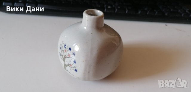 красива керамична ваза Австрия